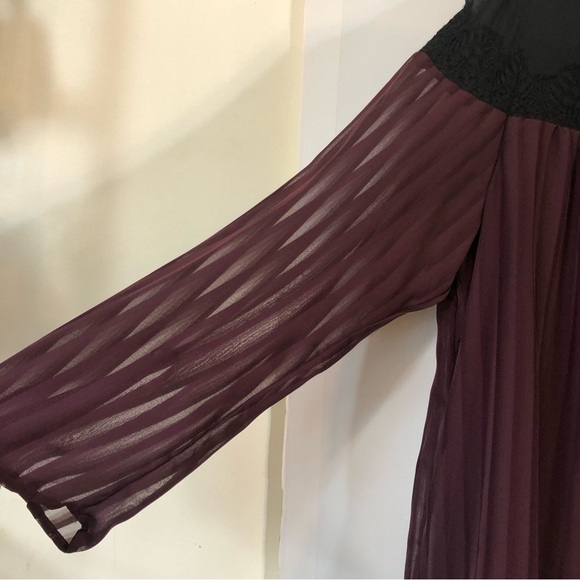 Torrid Burgundy Stripe Lace Bell Sleeve Chiffon Blouse 3X - Picture 11 of 16